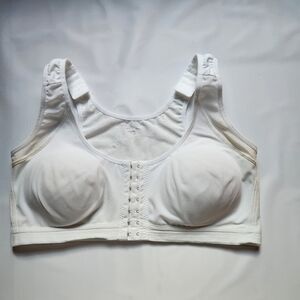 Vest Style Corrector Front Closure Cross Back Widen Shoulder Strap Female XL